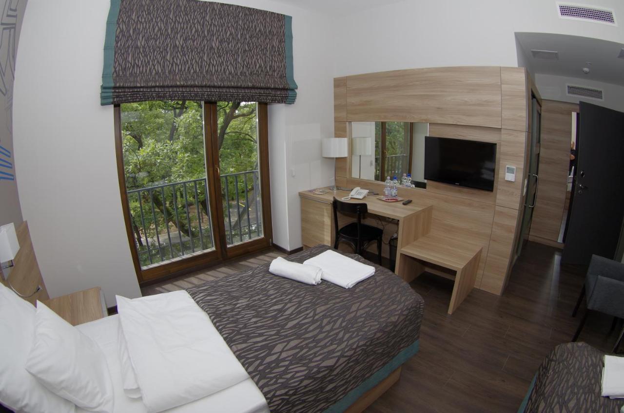 Hotel Therapia Печ Экстерьер фото